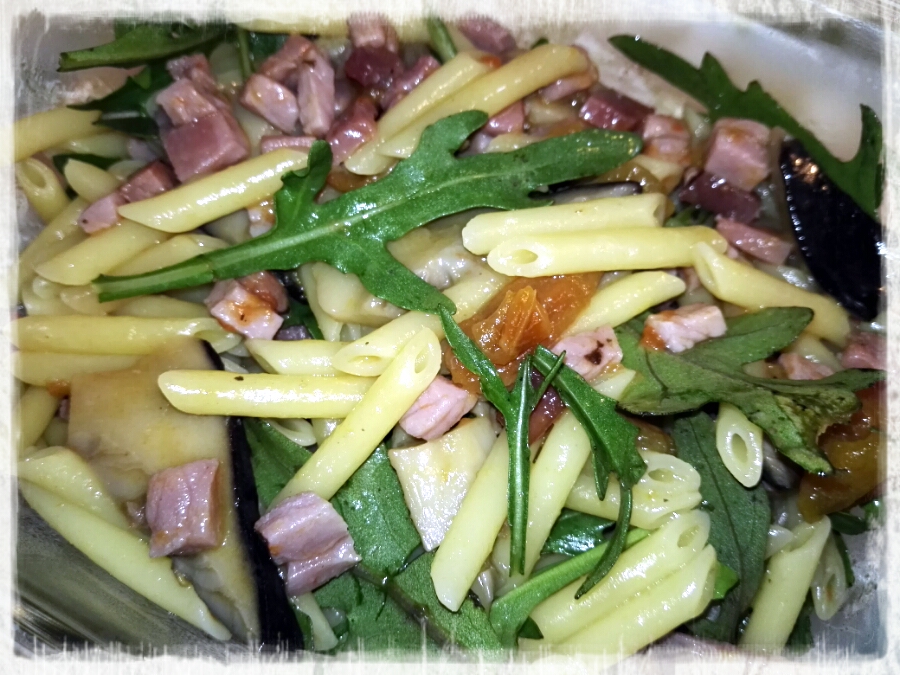 Pasta Con Speck Cardoncelli Pomodori E Rucola Stregadelsud